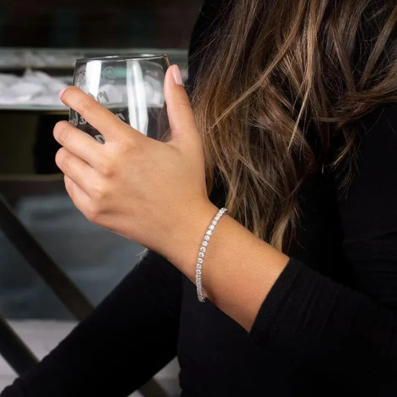 Close-up of the Men's Bracelet Silver featuring D Color VVS1 moissanite stones with exceptional brilliance.