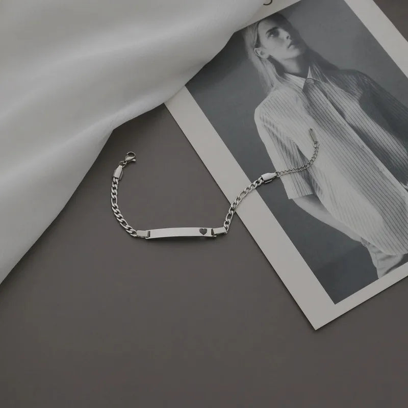 Lifestyle shot of wrist wearing the Bond chain bracelet