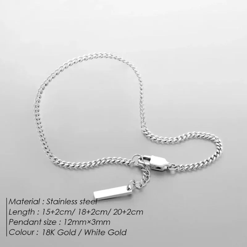 Men's Bracelet Gold – Essential Cuban Chain Bracelet combining premium stainless steel, waterproof performance, and minimalist elegance.