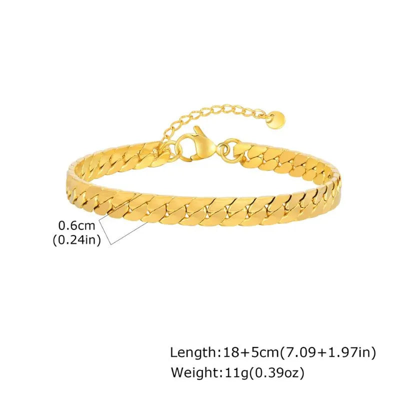 Men's Bracelet Gold showcasing a premium Figaro-style chain bracelet with a polished gold finish.