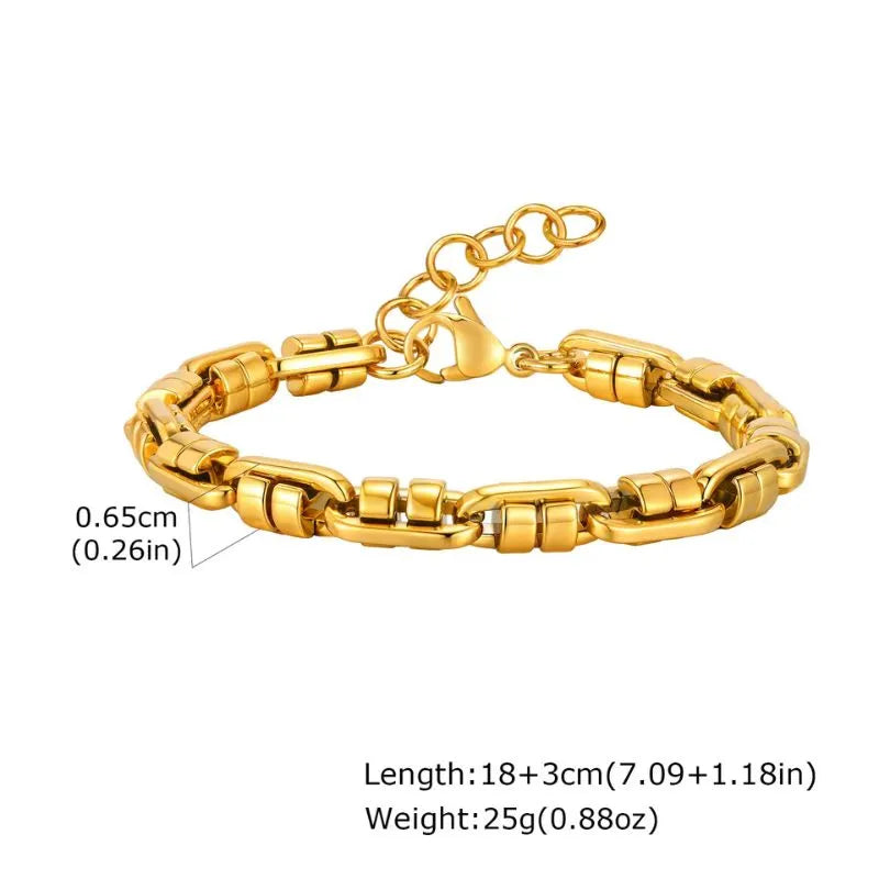 Gold Cuban chain bracelet with dimensions labelled: 0.7cm width, 21cm length, 15.8g weight