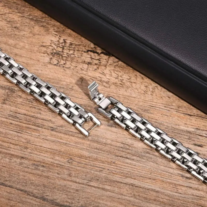 Silver Apex Watchband Link Bracelet with a bold 11 mm link pattern and comfortable fold-over clasp.